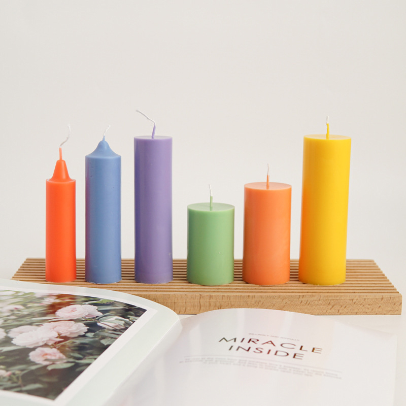 プラスチック製円筒キャンドル型 平らな上部の円柱キャンドル製 - Candle Supplies Tins のレビューと価格